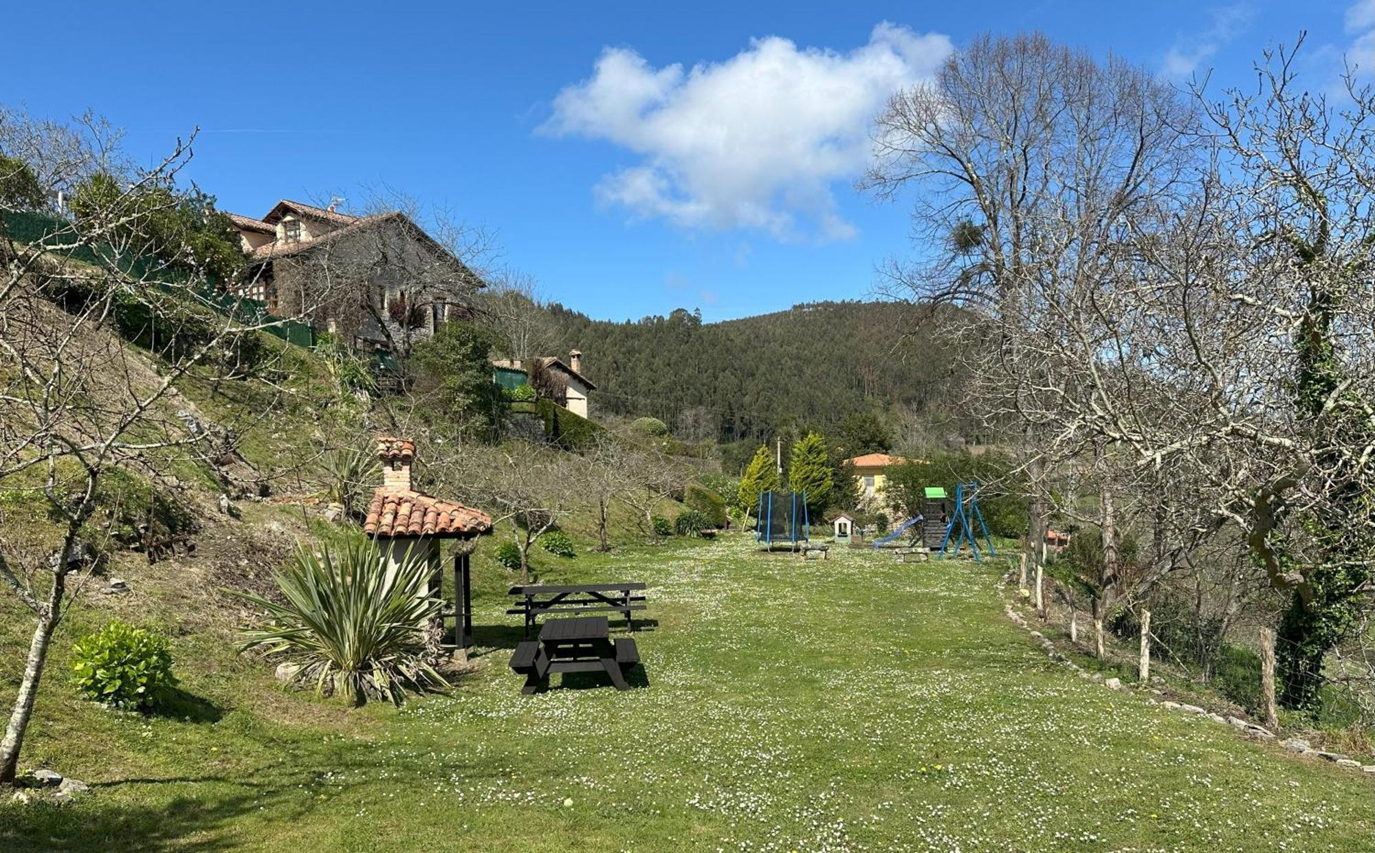 La Nozal De La Pena Guest House Villaviciosa  Bagian luar foto