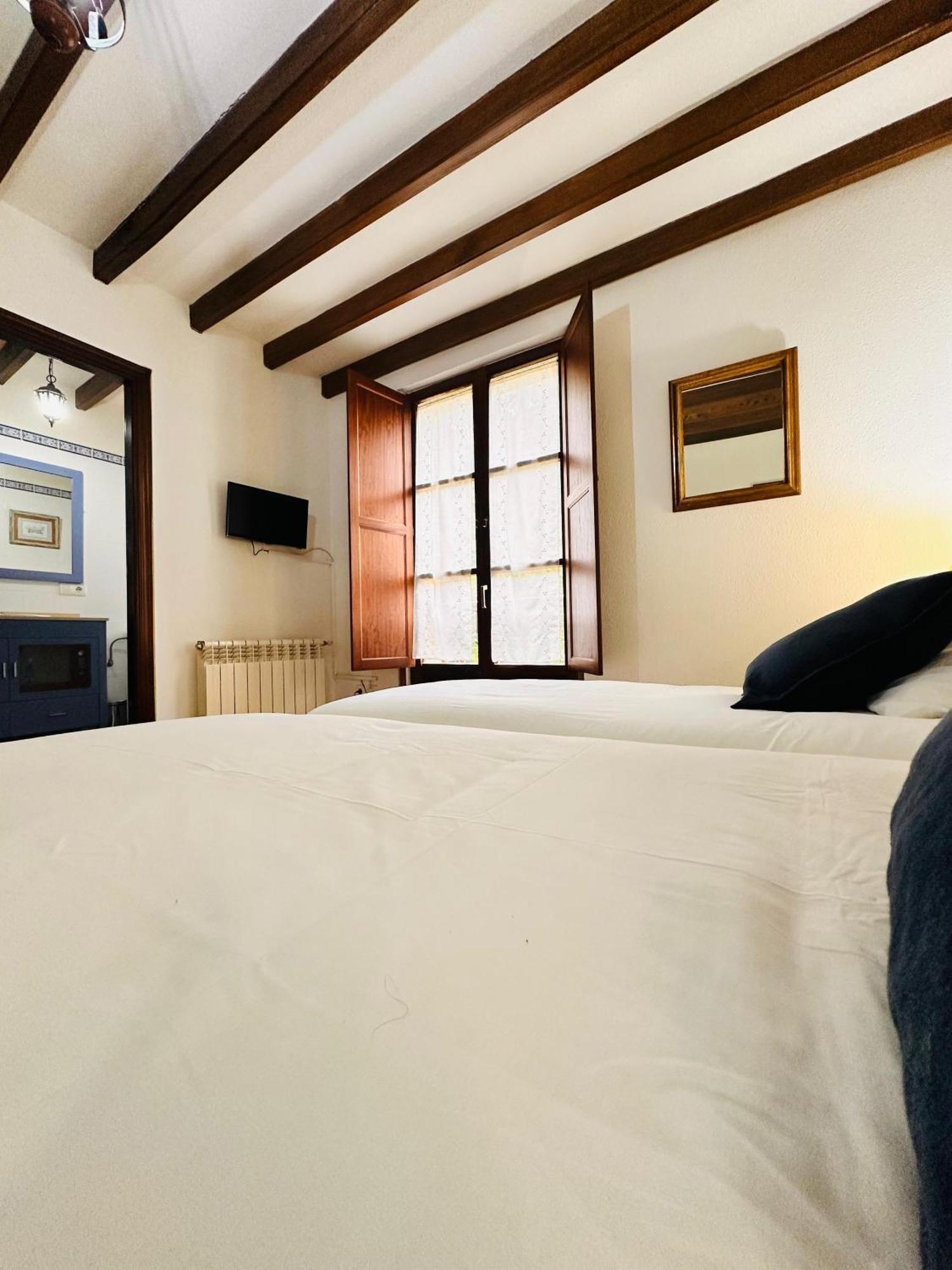 La Nozal De La Pena Guest House Villaviciosa  Bagian luar foto